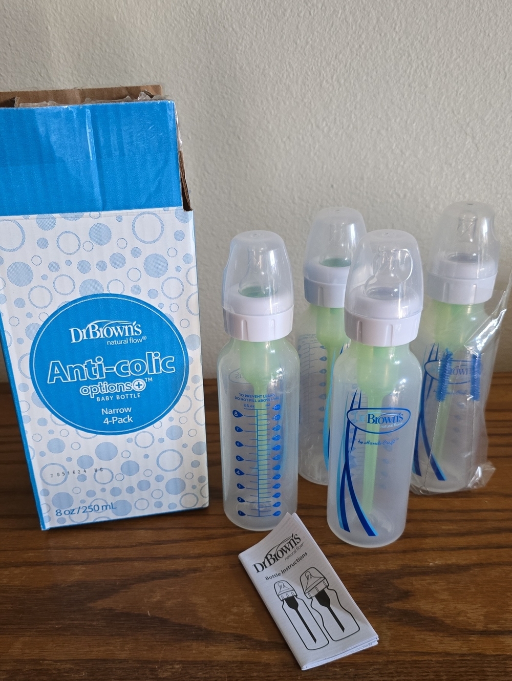 Dr. Brown's Anti-Colic Options Narrow Baby Bottles 8 oz 4 Pack Tote 1